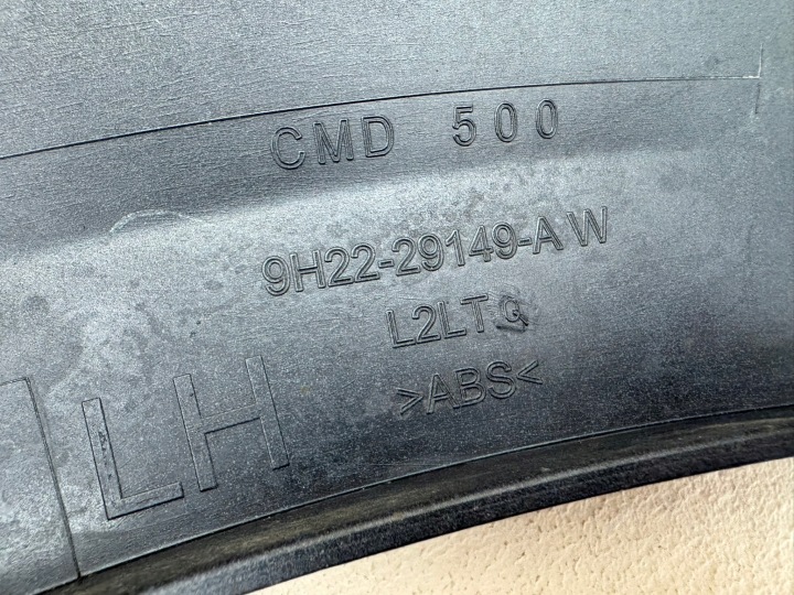 фото №16, Land rover discovery iv 4 09r- молдинг крила двері ліві зад 9h22-29149
