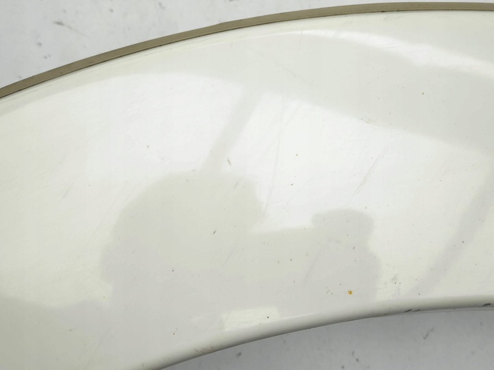 фото №13, Mitsubishi pajero 2007 левая сторона планка крыльев заднего