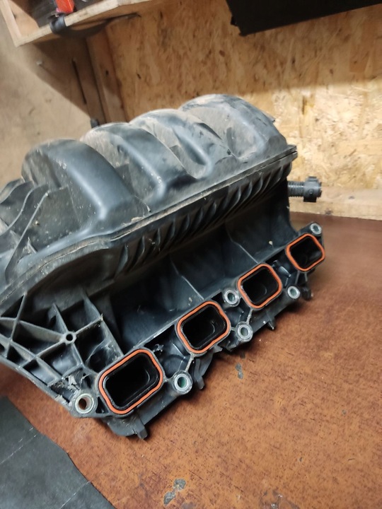 фото №8, Коллектор всасывающий vw golf plus v 03c129711f 1.6 115km 04-13