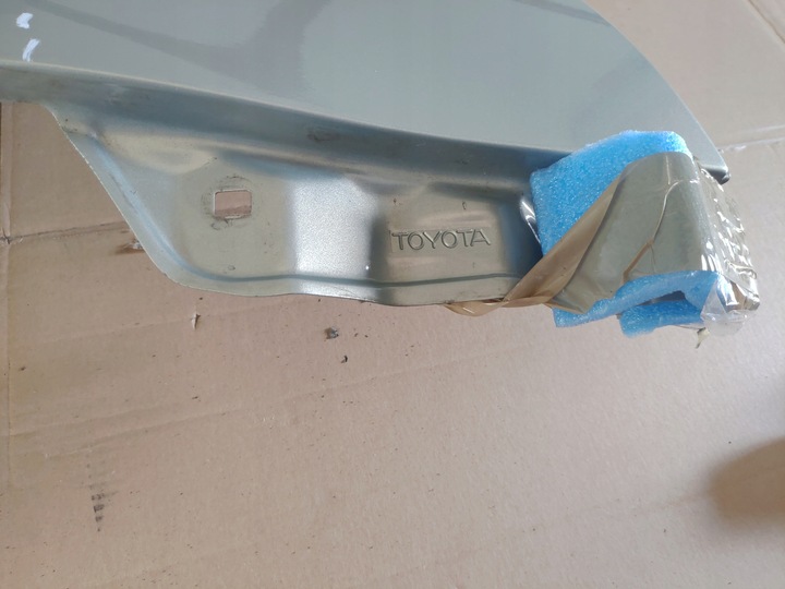 фото №11, Крыло правый перед toyota avensis t25 03-06