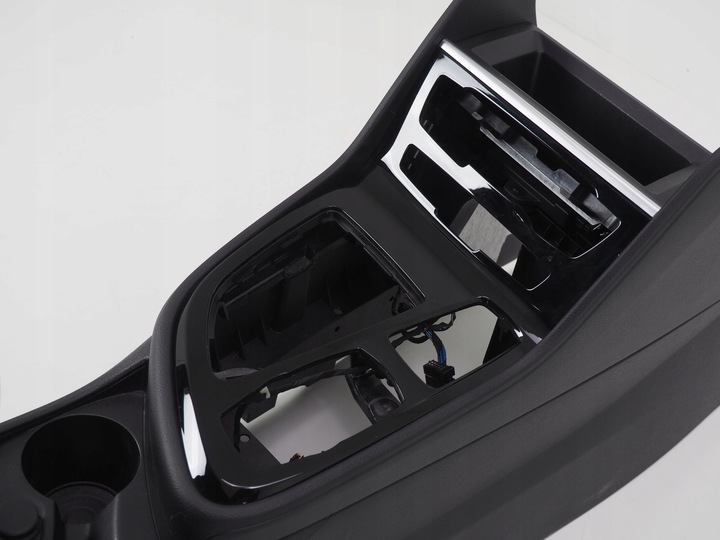 фото №7, Туннель средний подлокотник bmw f45 f46 egat