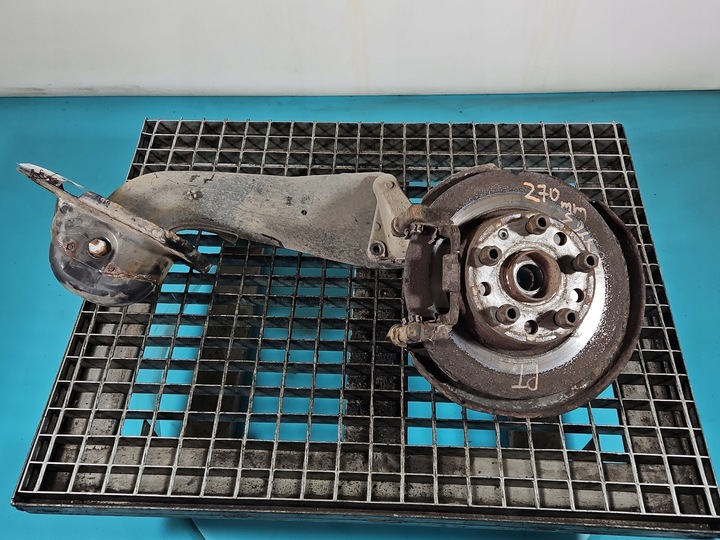 фото №1, Ступица колёса зад правая поворотный кулак подшипник skoda octavia ii 1.9 tdi