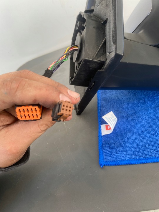 фото №11, Зеркало правые peugeot 308 ii t9 рестайлинг 98261675xt 10+2 pin