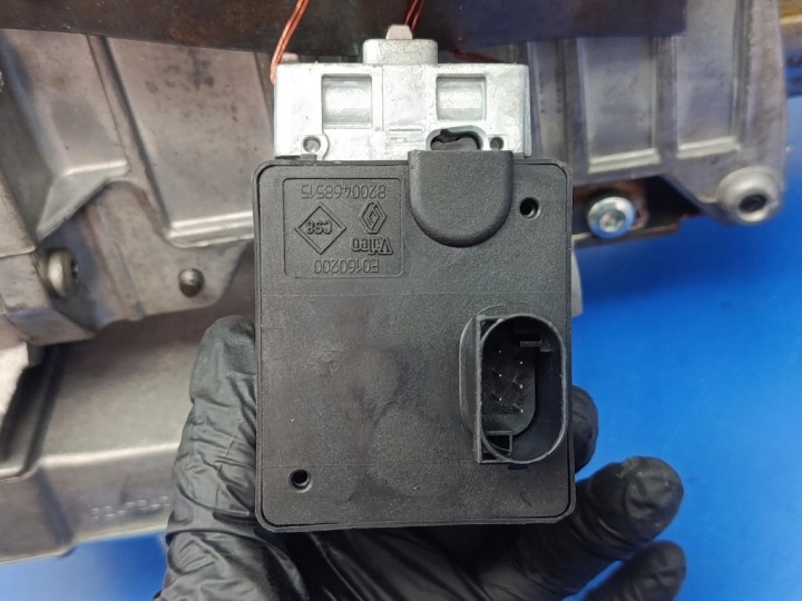 фото №6, Renault megane ii рульова колонка 8200445347a підсилювач trw