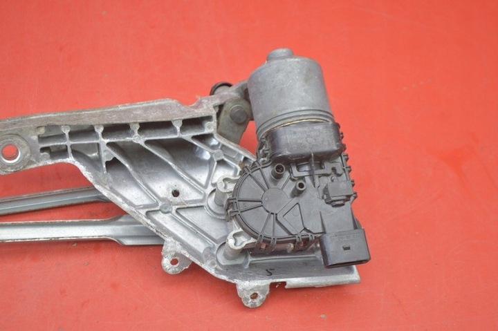 фото №9, Механизм моторчик дворник перед eu 8a61-17500-ac ford fiesta mk7