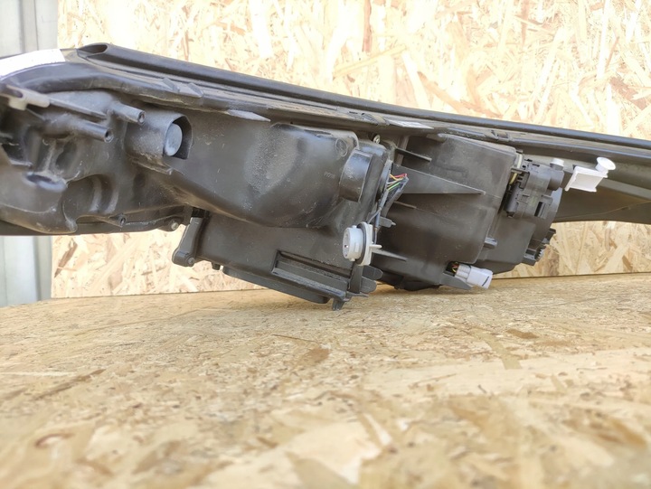 фото №8, Toyota c-hr 2018 лампи передні