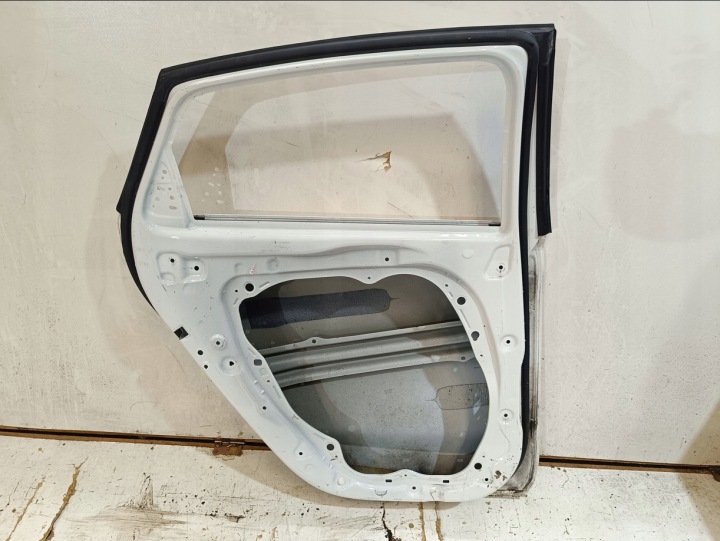 фото №7, Двері hyundai i30 iii 17+ fastback ліве зад