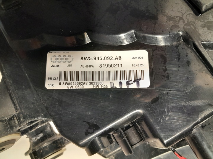 фото №11, Audi a4 b9 рестайлінг sedan лампа лампи зад ліва права комплект