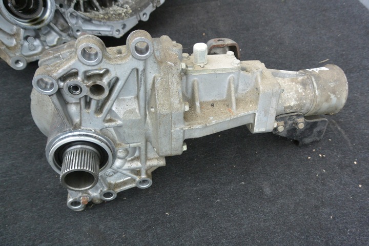 фото №15, Коробка передач коробки передач редуктор c-crosser mitsubishi 4x4 outlander ii 2.2 механическая коробка передач