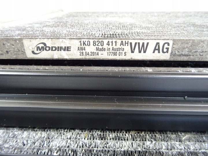 фото №9, Vw touran рестайлинг 1.6 tdi комплект радиатор 1k0121251dd 1k0820411ah 1k0145803bm