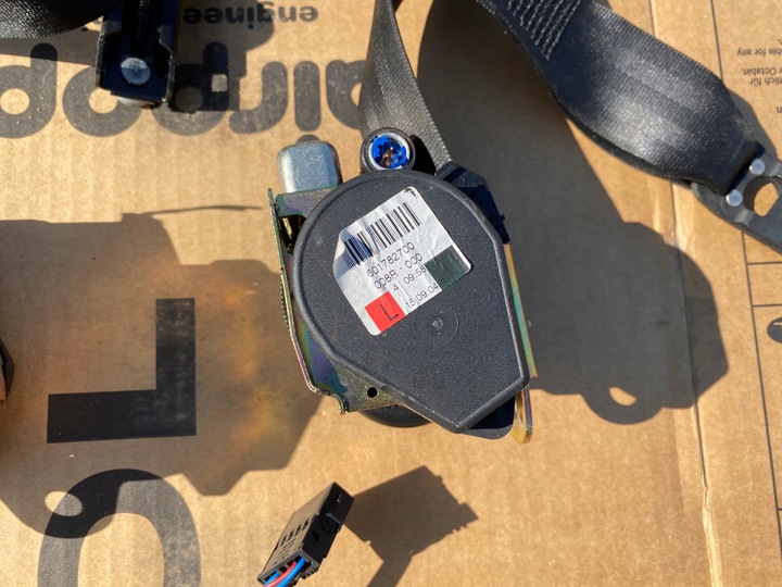 фото №8, Pas безопасности audi a8 d3 левый правые перед