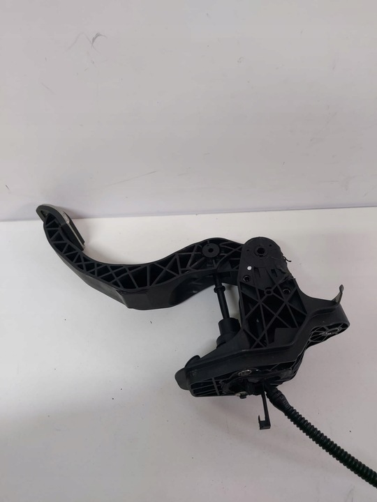 фото №5, Педаль зчеплення audi a1 8x vw seat skoda 6c1721059l