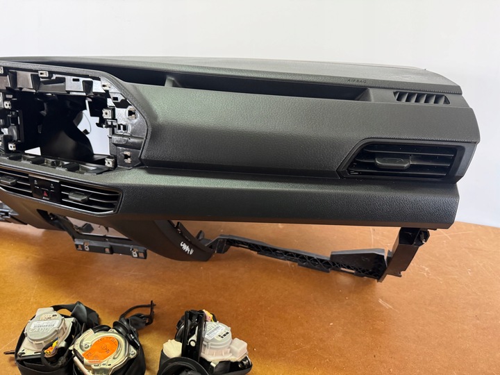 фото №13, Vw caddy v 2k7 консоль панель ремені подушка безпеки