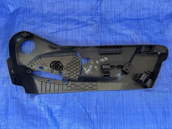 фото №10, Защита сиденья водителя renault megane v e-tech l002059797 l002006781