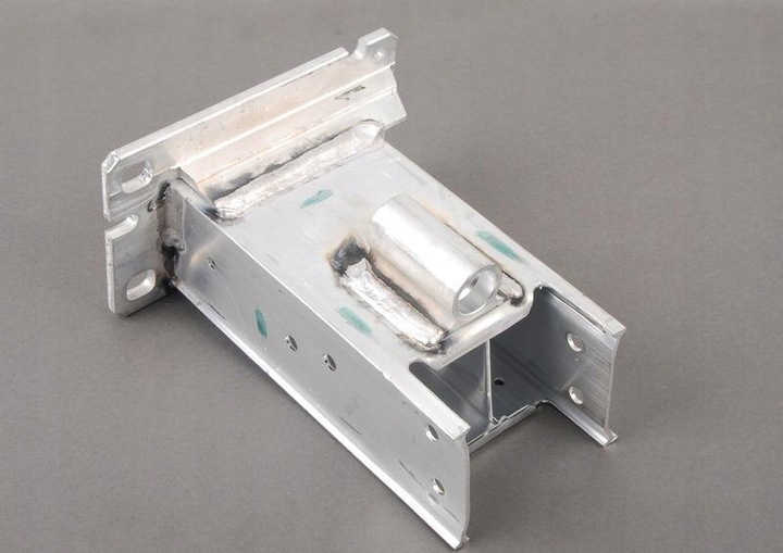 фото №5, Кронштейн vag audi a4 a5 rs5 оригинальный 8k0807134d