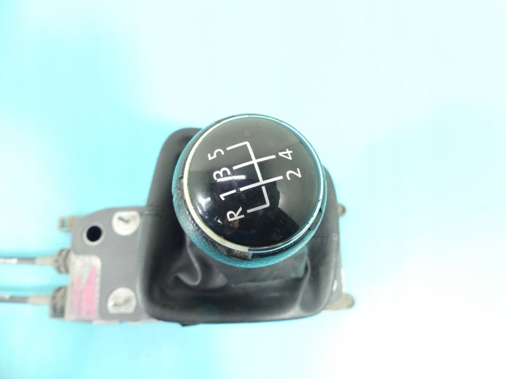 фото №12, Ручник  домкрат выборщик тросы vw golf v 1.4 fsi