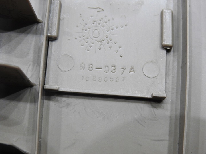 фото №7, Защита стойка правая правые b chevrolet uplander