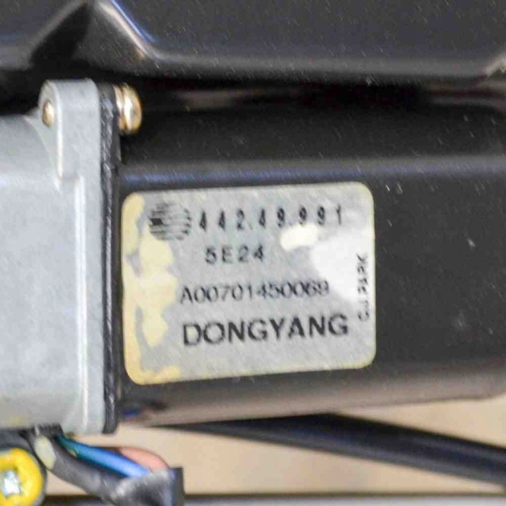 фото №8, Люк ssangyong rodius aa04013 14422481 2.7l 121kw 2005