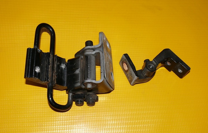 фото №1, Петля петлі двері лівий зад audi s6 a6 c5 lz9w sedan/avant