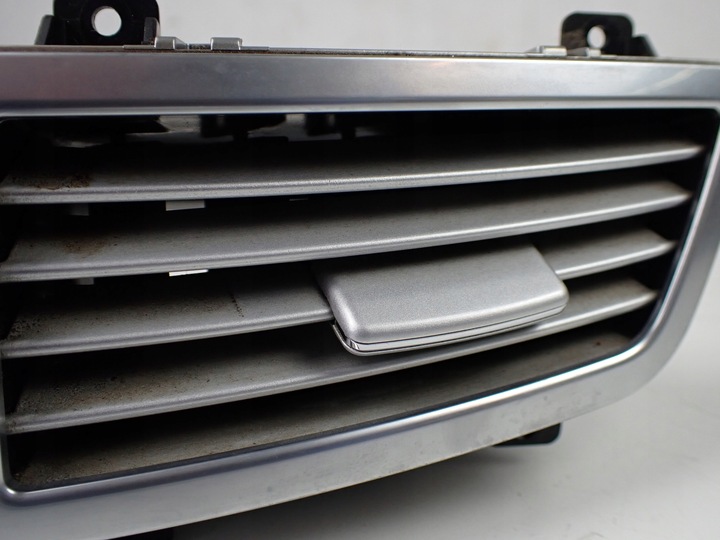 фото №5, Средняя решётка воздуховод часы mercedes s500 w221 a2218300954