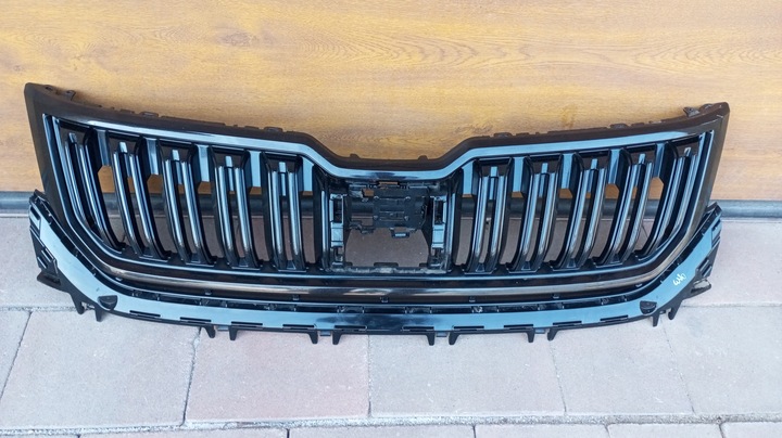 фото №1, Skoda kodiaq rs vrs 2016-2021 ---решітка решітка радіатора чорна оригінал 565853663e