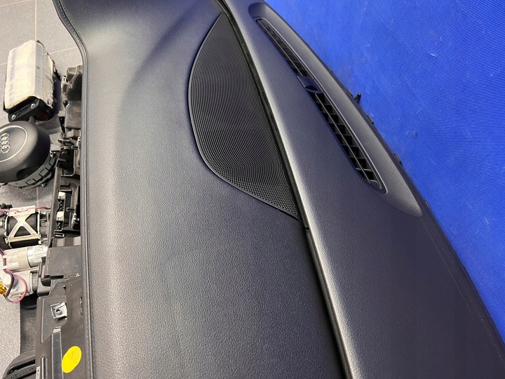 фото №5, Audi a8 d4 панель роздавальна ремені шкіра оригінал soul