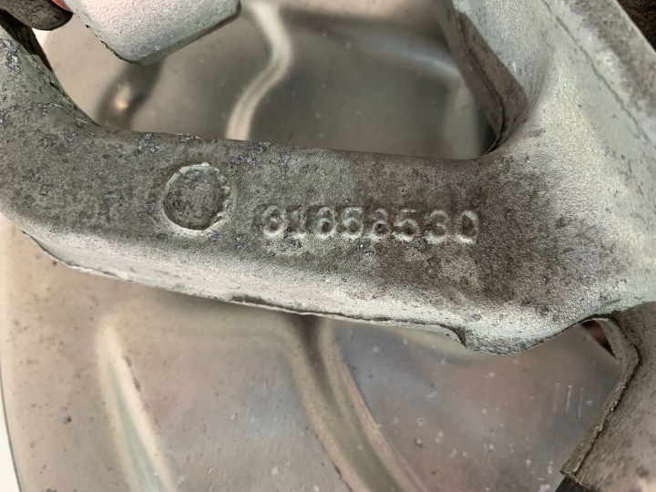 фото №6, Volvo s90 поворотный кулак рычаги правое зад задние 31658530