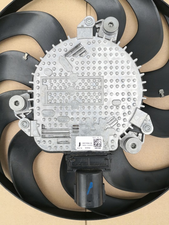 фото №7, Trafic vivaro talento nv300 2.0dci вентилятор 3403