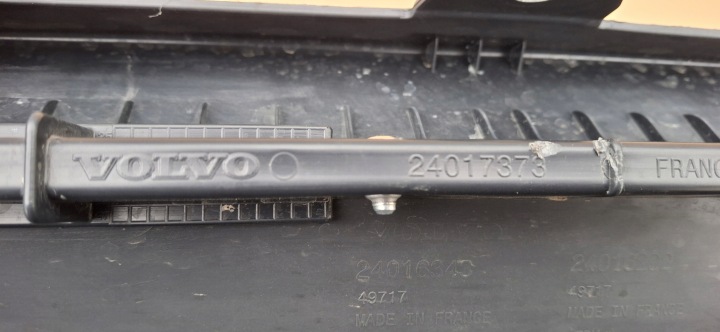 фото №12, Volvo fh5 aero накладка pod бампер з гумова накладка 24016254