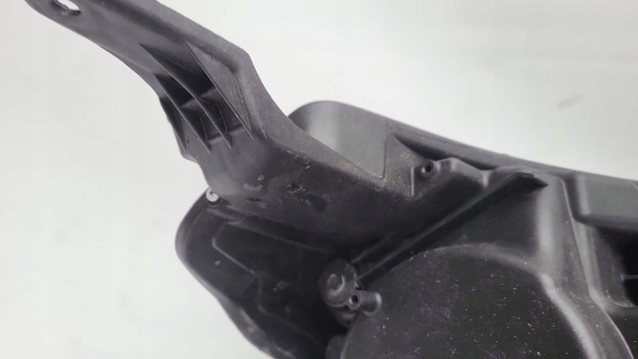 фото №13, Suzuki vitara ii 15- лампа ліва перед передня повний led червоний 100-18095