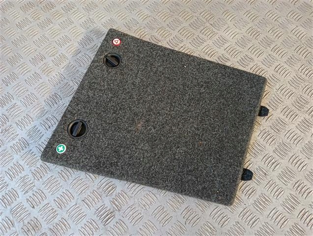 фото №1, Заглушка боковина багажника octavia ii універсал права