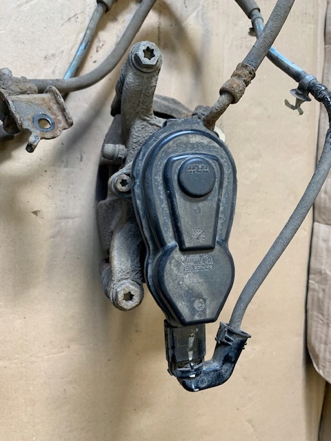 фото №8, Honda hr-v ii ru суппорт левый задний 2017r зад