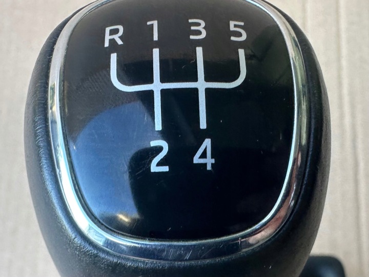 фото №13, Skoda fabia iii чохол ручка 5biegów 6v0711113cj