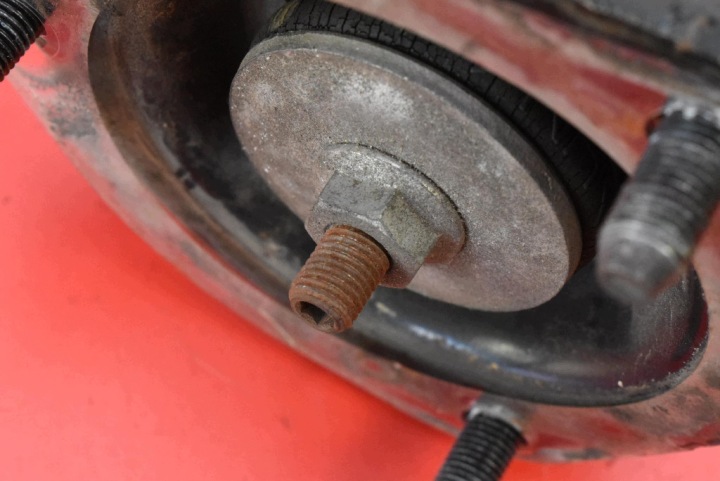 фото №6, Амортизатор правое перед ne5134700c mazda mx-5 iii nc 1.8 16v 126 km 05-08
