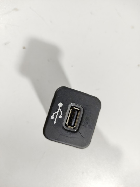 фото №10, Jeep compass 17r- вход гнездо usb 735579645