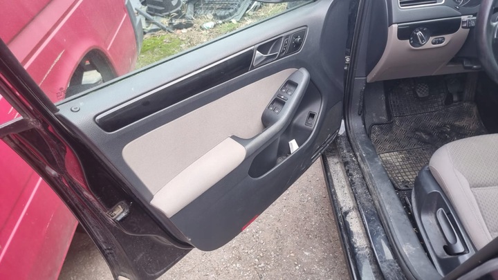 фото №7, Сиденье сиденья диван обшивки vw jetta 6 vi 11'' eu