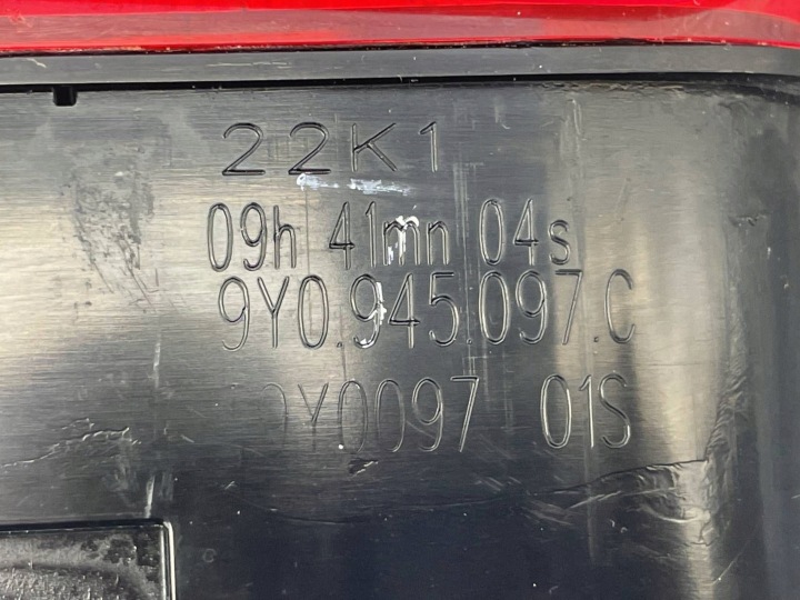 фото №12, Porsche oem номер 9y0945097c 9j0971170a taycan третє світло stop