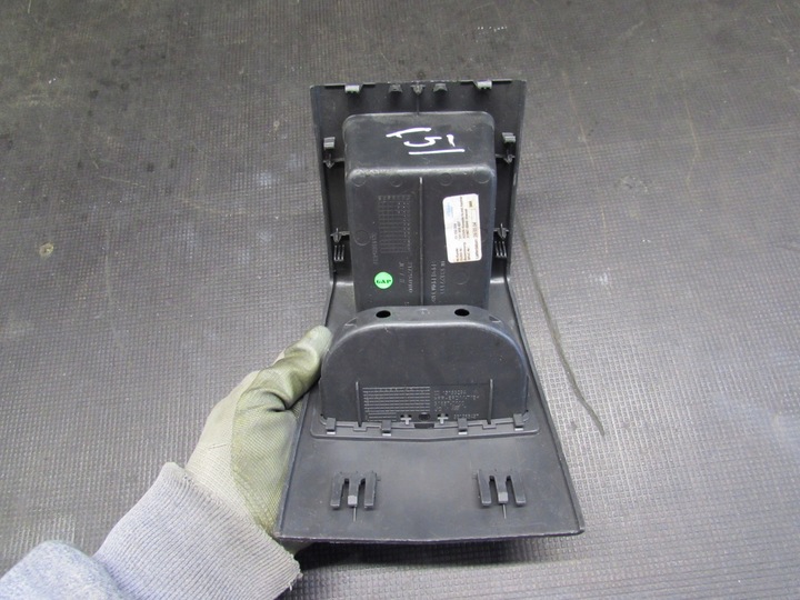 фото №6, Пепельница средняя 13127111 opel astra h 04-14 r.