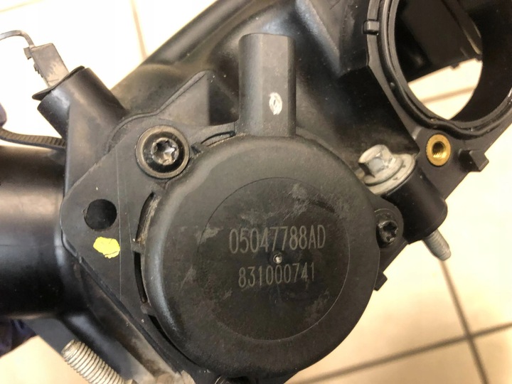 фото №7, Кришка клапанів chrysler pacifica 2019r 3.6 v6 04893801ae