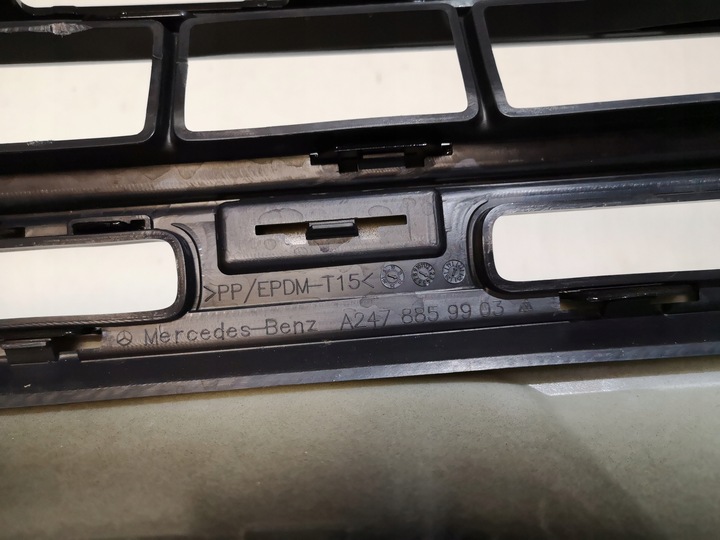 фото №9, Накладка решётка бампера перед mercedes gla h247