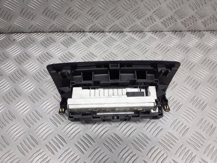 фото №8, Дисплей renault laguna ii 8200290542