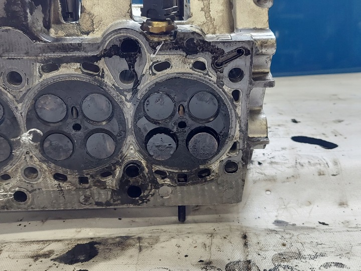 фото №13, Головка bmw e90 m47t 2.0 td 7781210.01