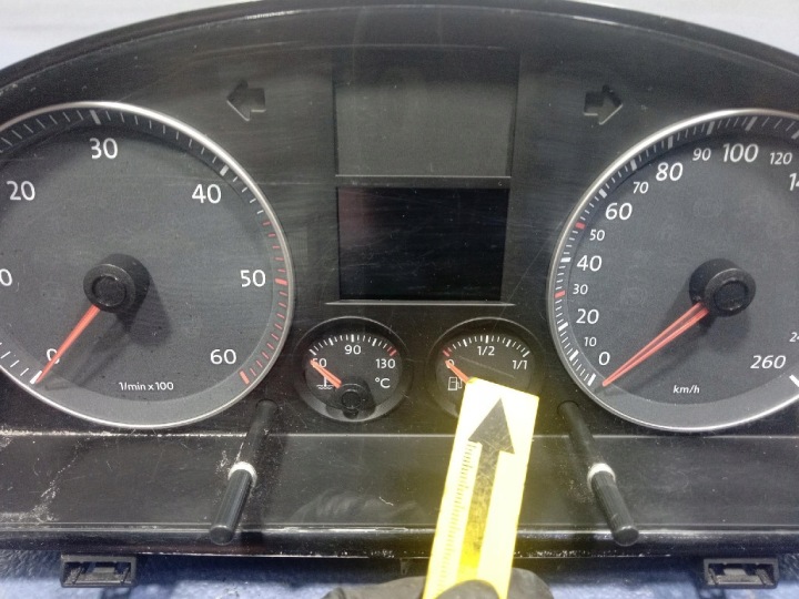 фото №10, Vw touran i 1t рестайлинг 07- 1.9 tdi 105km панель приборов 1t0920864a