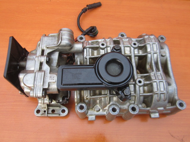 фото №14, Volvo s60 s90 v90 2.0 turbo клапан датчик насоса масла 31670242 31492531