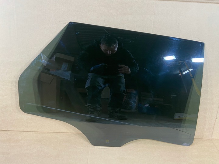 фото №1, Правая стекло дверь зад ford mondeo mk5 универсал 2015r.