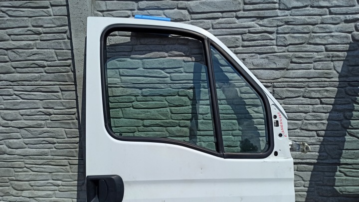 фото №5, Двері праві перед iveco daily 99-14
