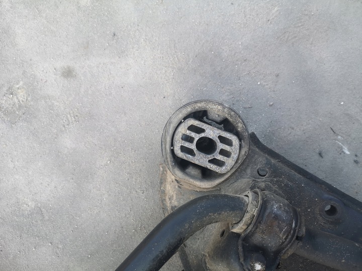 фото №7, Підрамник балка перед audi a8 d2 3.7 lubelskie