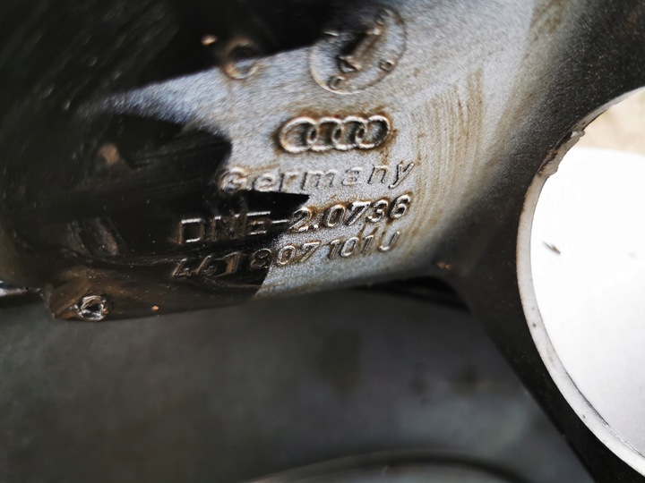фото №12, Audi v8 d11 бампер переднее 88-93