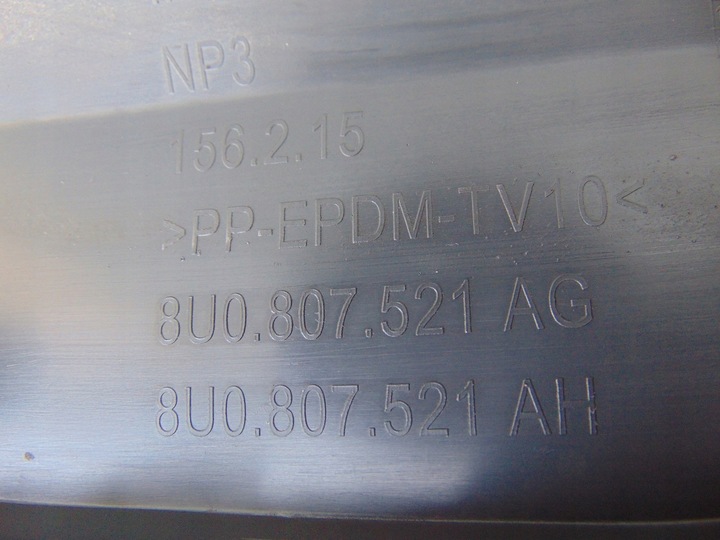 фото №15, Накладка бампера зад audi q3 8u0807521ag