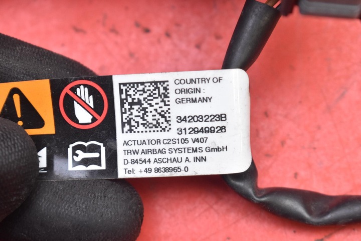 фото №10, Петля петли капота 31479644 volvo s90 2 ii 16-20